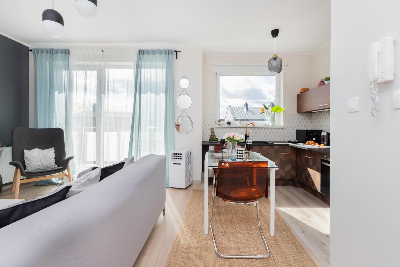 Przestronne 2 Oddzielne Sypialnie Caly Apartament W Spokojnej Dzielnicy Borkowo  Bagian luar foto