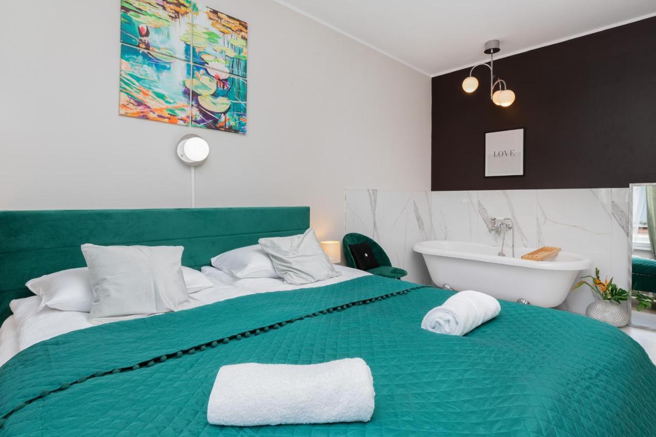 Przestronne 2 Oddzielne Sypialnie Caly Apartament W Spokojnej Dzielnicy Borkowo  Bagian luar foto